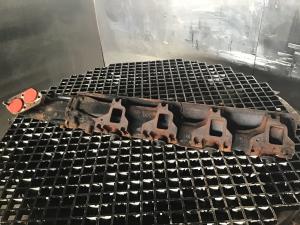 Liebherr Auspuffrohr links